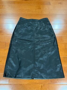 Raquel Allegra Black Faux Leather Midi Skirt w Pockets Sz. 1 (S)